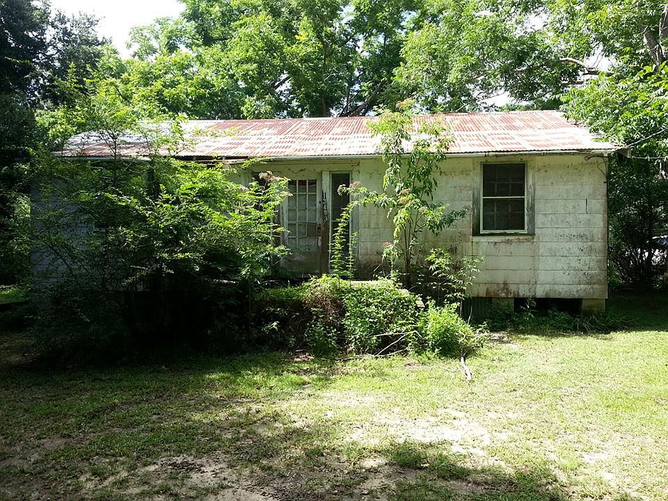 House built in 1938.