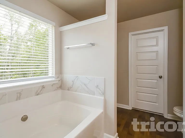 701 Jackson Ct — Photo 12