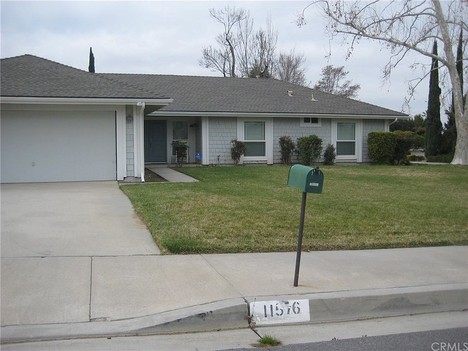 1st image of 11576 Pecan Way