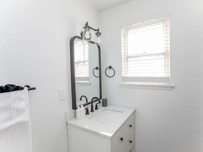 Capeview Ave — Photo 26