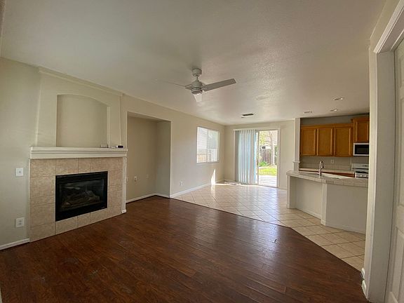 2nd image of 5008 Fox Trotter Way