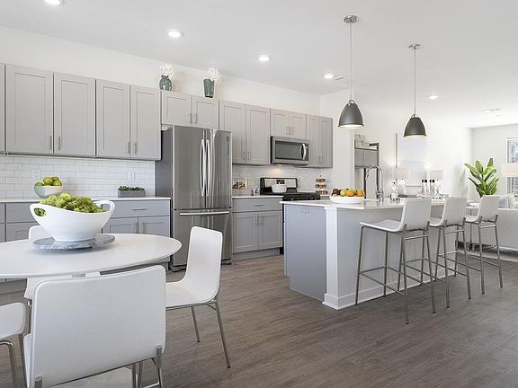 2nd image of 2300 Reservoir Ave #6bb7wvs2s