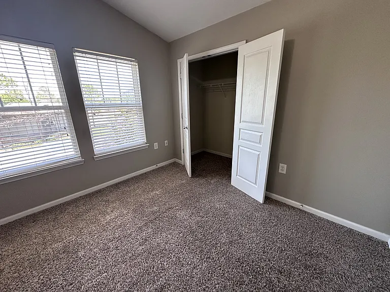 1725 Harvey Mitchell Pkwy S #511 — Photo 7