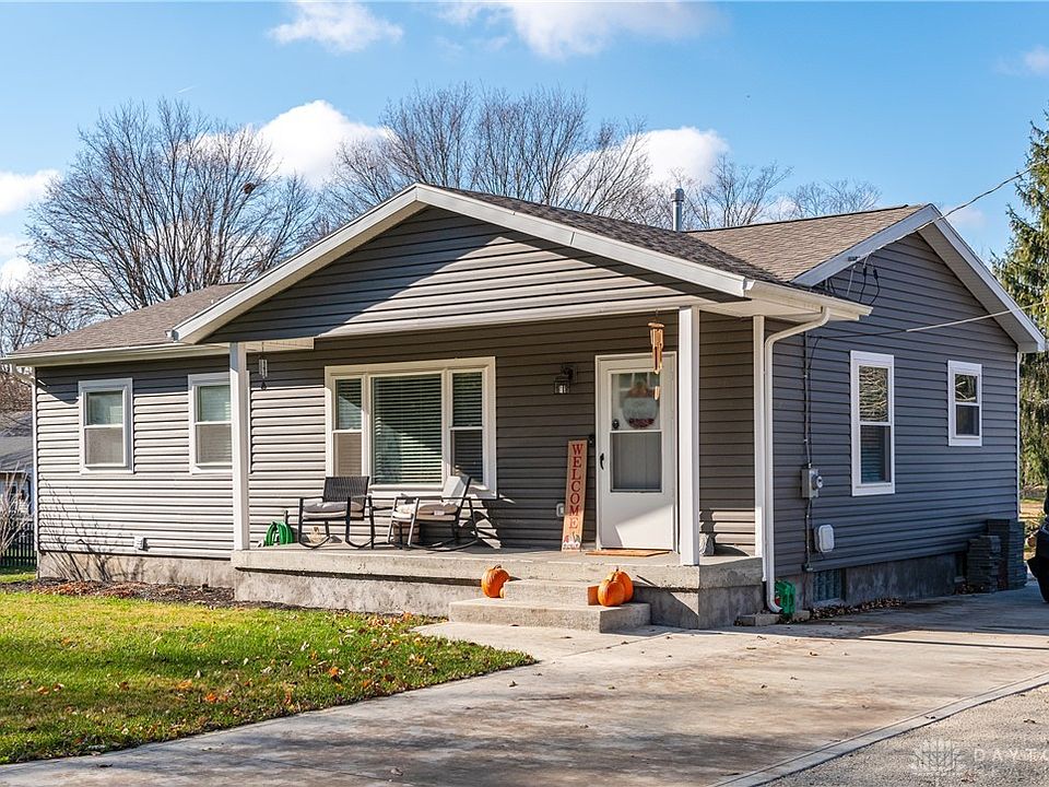 1st image of 456 Eavey St