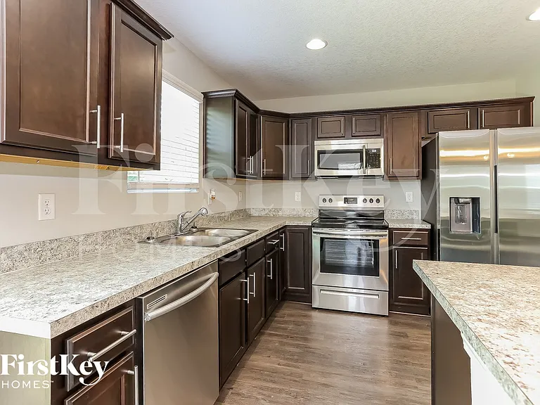 11332 Margarets Landing Pl — Photo 6
