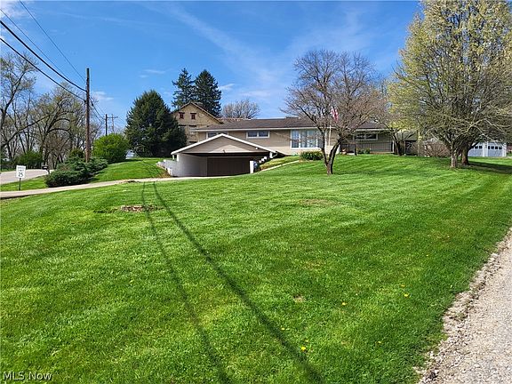 4th image of 3465 Moxahala Park Rd