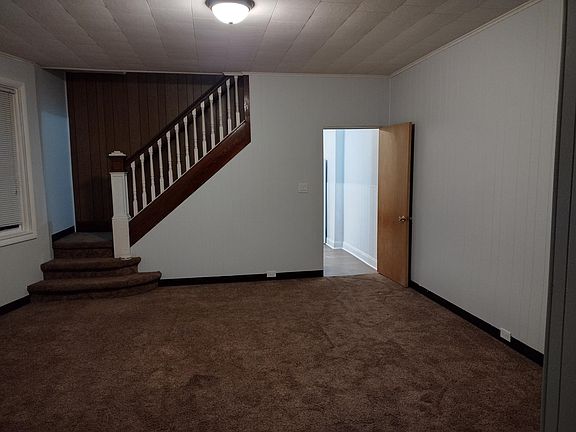 3rd image of 350 Wright Ave