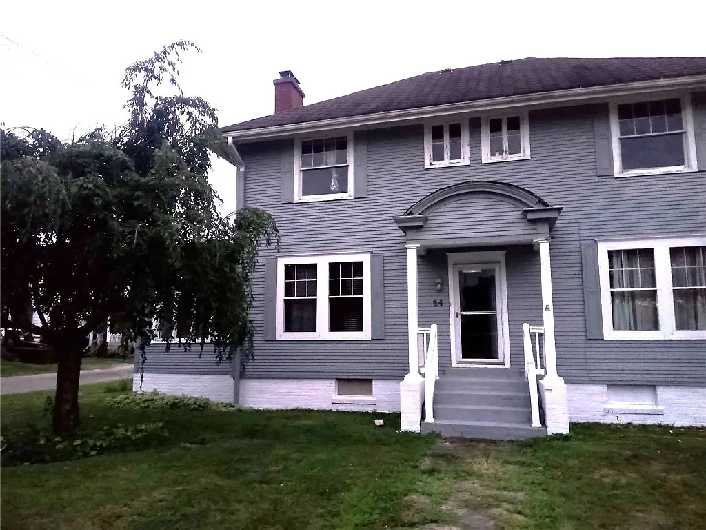24 E Woodyard Ave photo 1