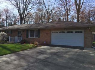 1191 Ashland Dr, Temperance, MI 48182