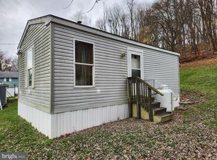 84 Hawstone Rd, Lewistown, PA 17044