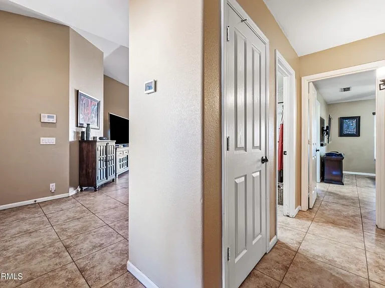 10261 W Pasadena Ave — Photo 14