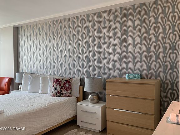 4th image of 1909 S Atlantic Ave #320