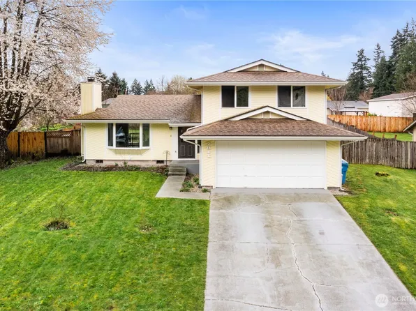 7811 Royal Oakes Drive SE, Lacey, WA 98503