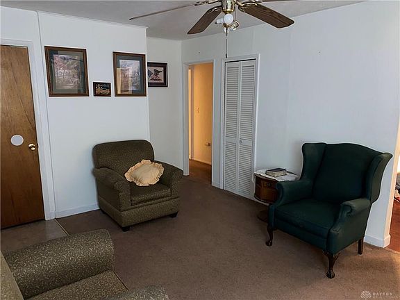 4th image of 51 Galewood Dr