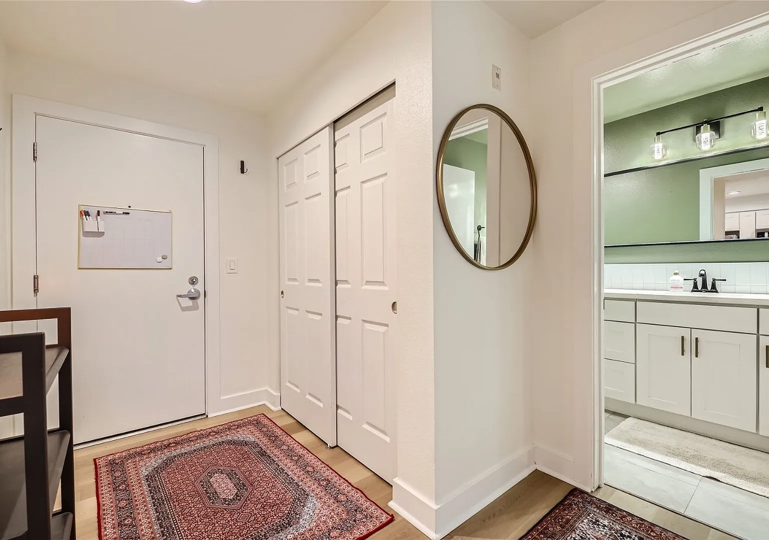 August Free!! Available 08/17 Stunning 1BR/1BA Condo for Rent! 1 Parking Garage Space + W/S/G Inc... — Photo 4