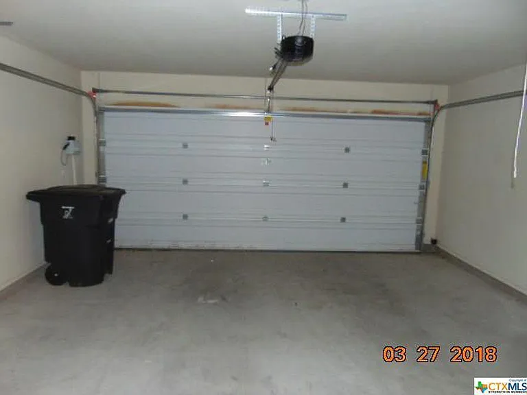 garage pic 1