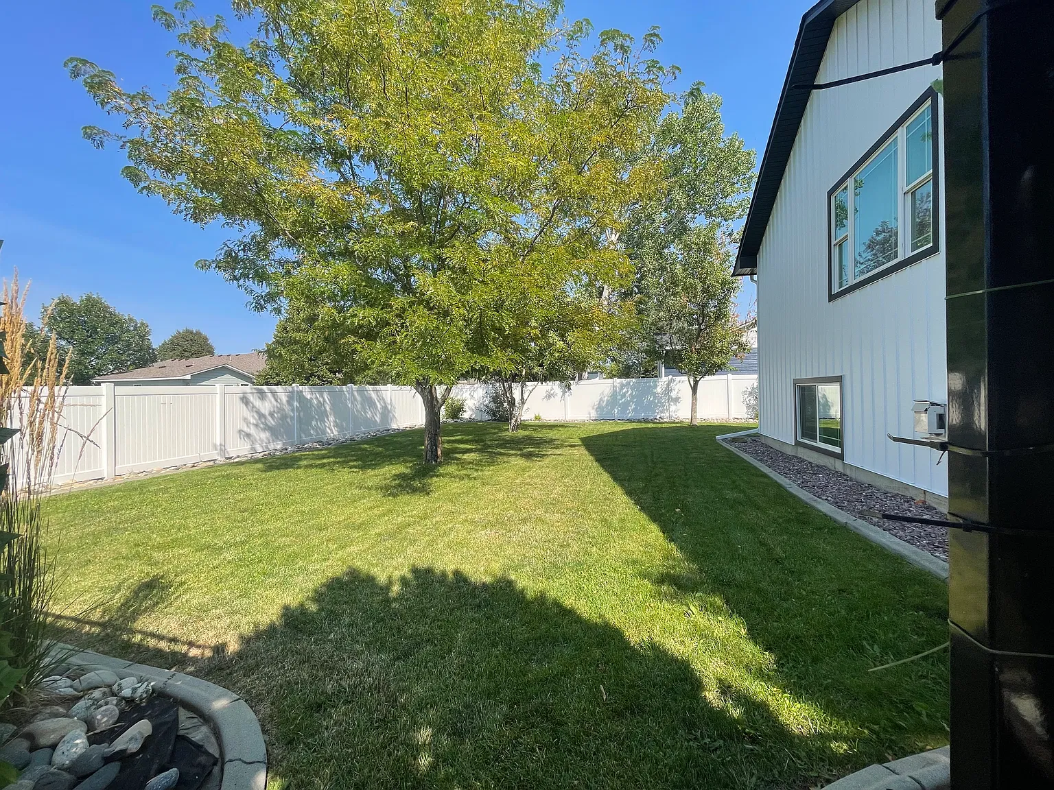 1941 Gleneagles Blvd — Photo 3