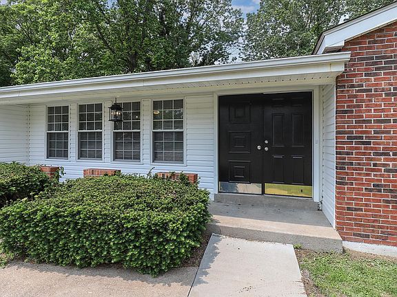 2nd image of 13077 Fox Haven Ct