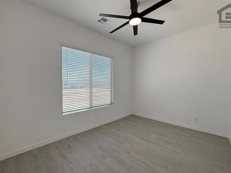 18108 W Morning Vista Ln — Photo 25
