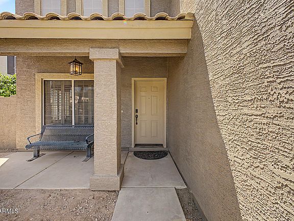 2nd image of 1044 N SAGUARO Street