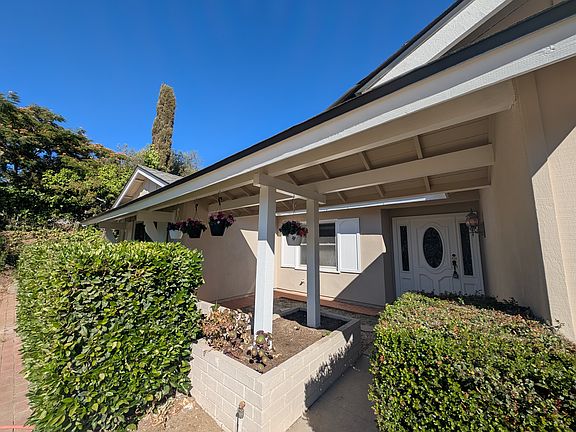 3rd image of 134 E Verde Vista Dr