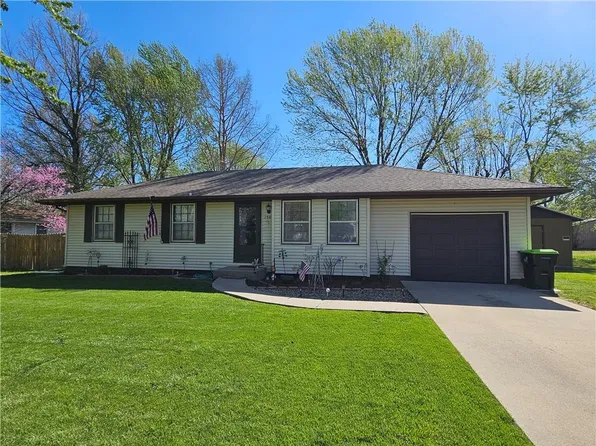 1507 S Vernon St, El Dorado Springs, MO 64744