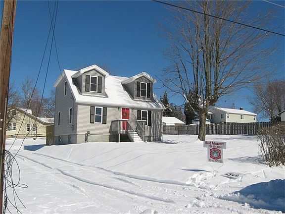 3rd image of 832 Fire St