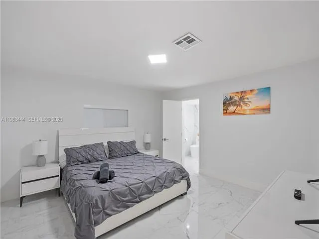 1247 Jackson St — Photo 6