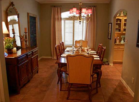 5th image of 612 Willow Brook Way