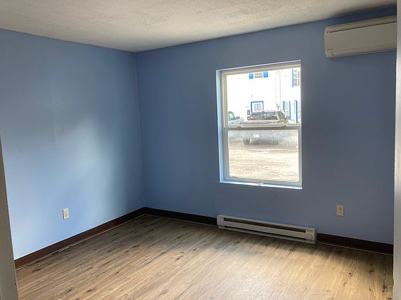 This is the neighboring unit, it is identical except for the flooring - number 13 will have new carpet in the bedrooms