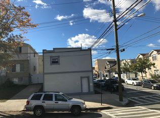 182 Vermont Ave, Staten Island, NY 10305