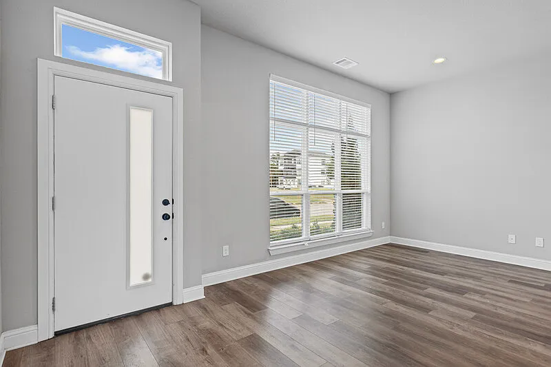 3 bed, 2.5 bath, 1922 sqft, $3,500 — Photo 2