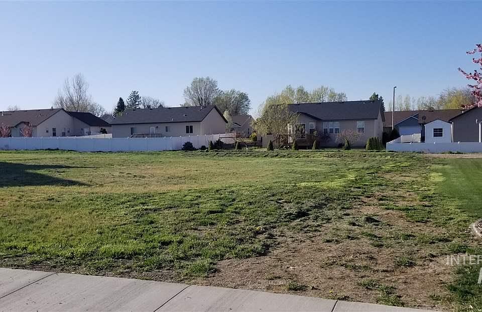 2nd image of Tbd E 15th Ave