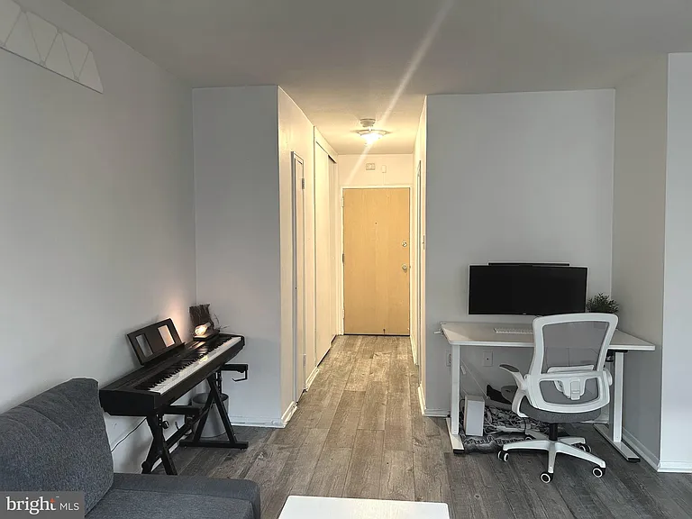 2101 Chestnut St #17-414 — Photo 21