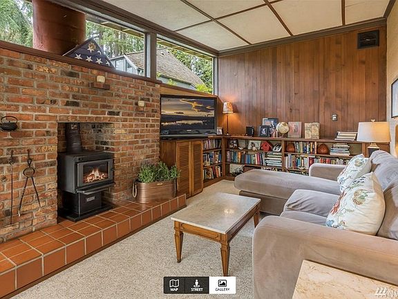 5th image of 10649 SE 29th St