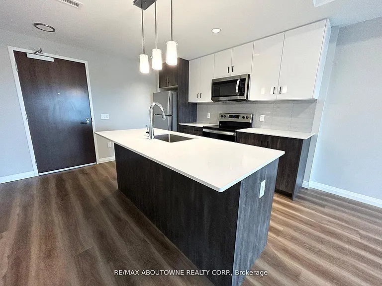 28 Westhill Dr #201 — Photo 3