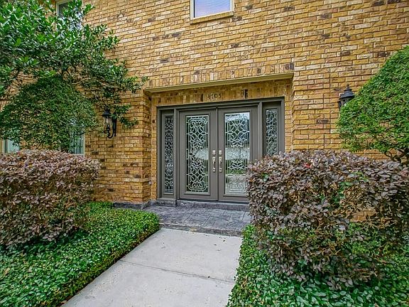 2nd image of 4705 Marseilles Pl