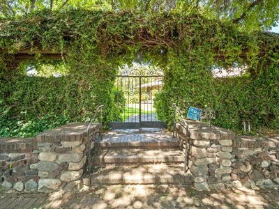 235 N Grand Ave, Pasadena, CA, 91103