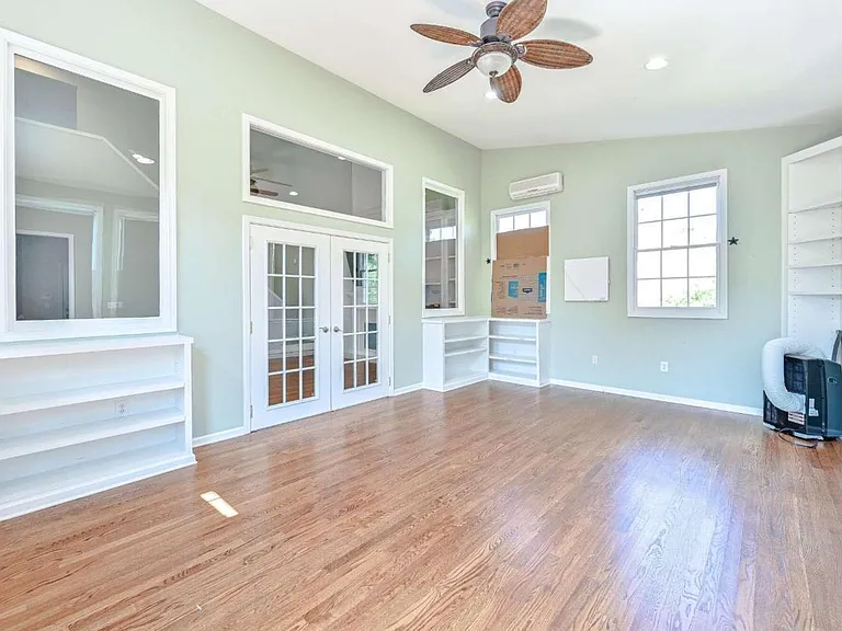 345 Eastcote Dr — Photo 10