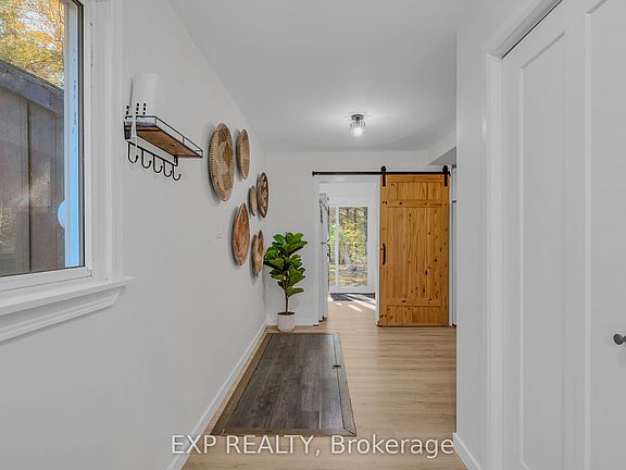 4th image of 20194 Main St