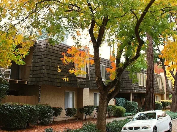 2302 G St APT 15, Sacramento, CA 95816