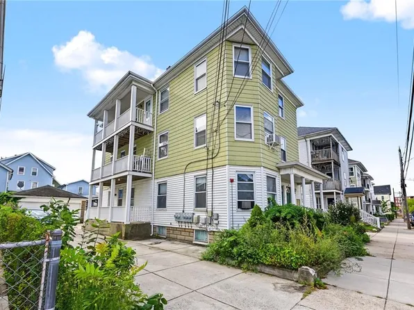 28-30 Knight St, Central Falls, RI 02863