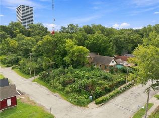 3003 Jarboe St, Kansas City, MO 64108