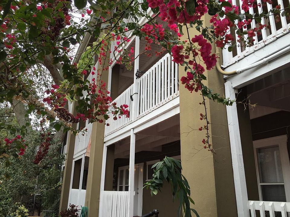 1st image of 232 4th St N APT 4