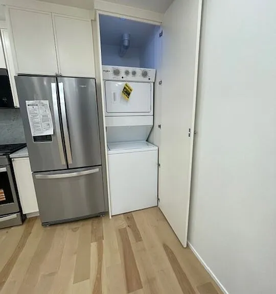 245 Windward Ave — Photo 6