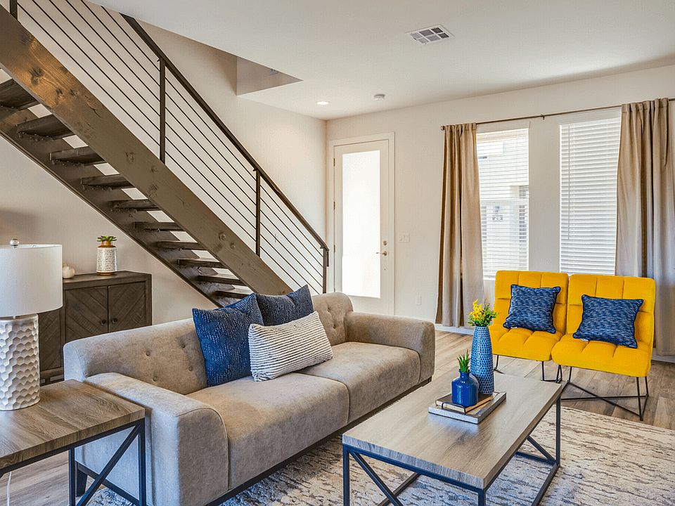 1st image of 917 W Glendale Ave #29