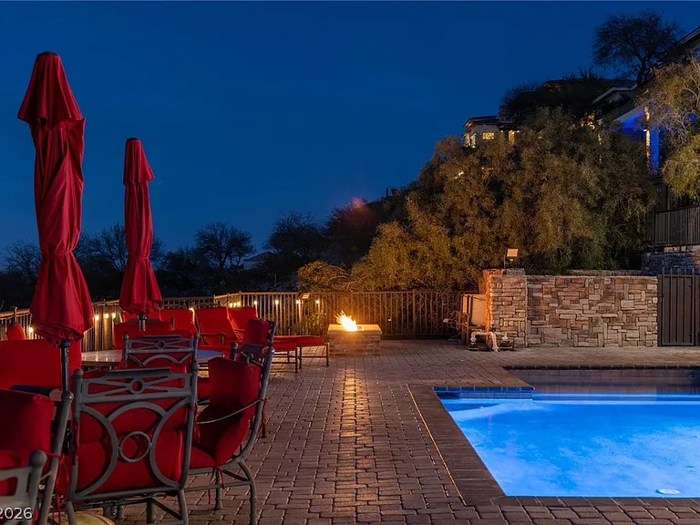 1520 Macdonald Ranch Dr — Photo 8