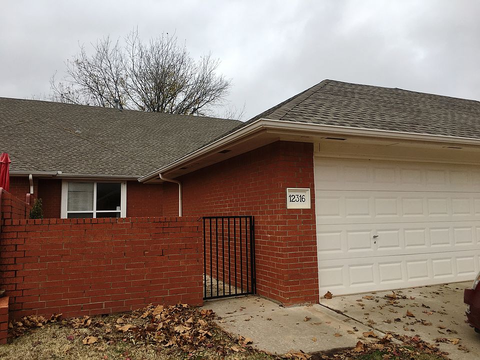 1st image of 12316 Greenlea Chase W