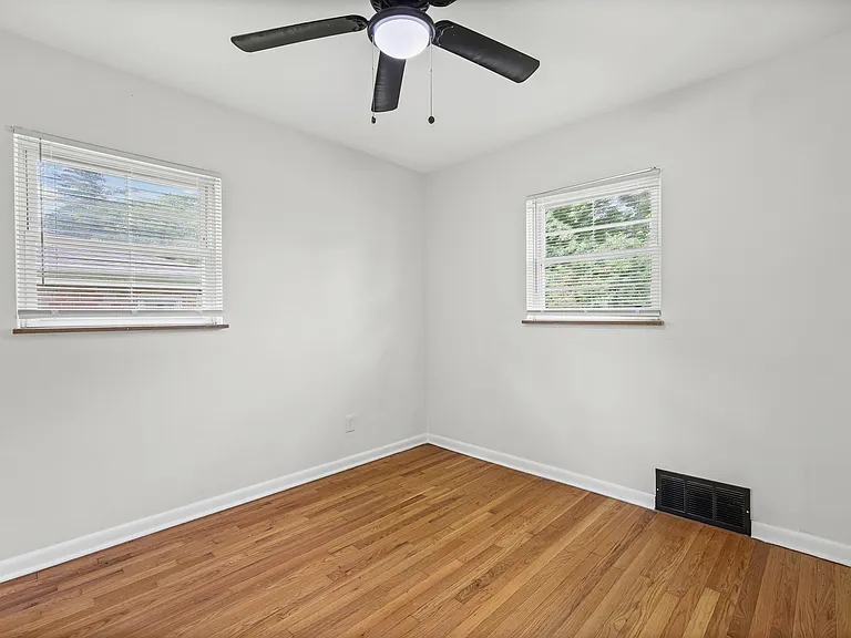 10325 Lookaway Dr — Photo 21