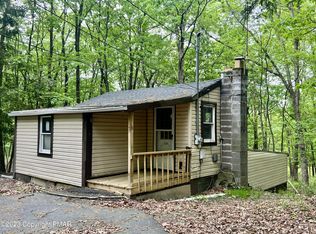 3209 Tulip Ln, East Stroudsburg, PA